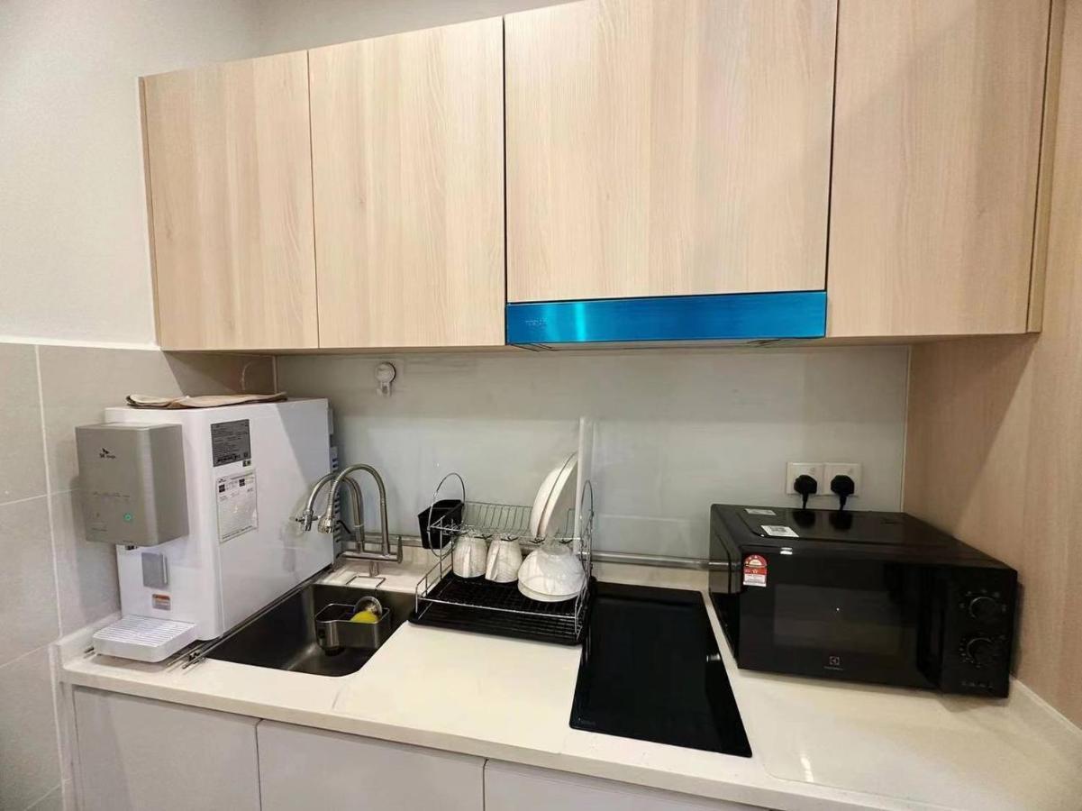 Sunset Seaview Studio Apartment At Kota Kinabalu City Centre Bagian luar foto