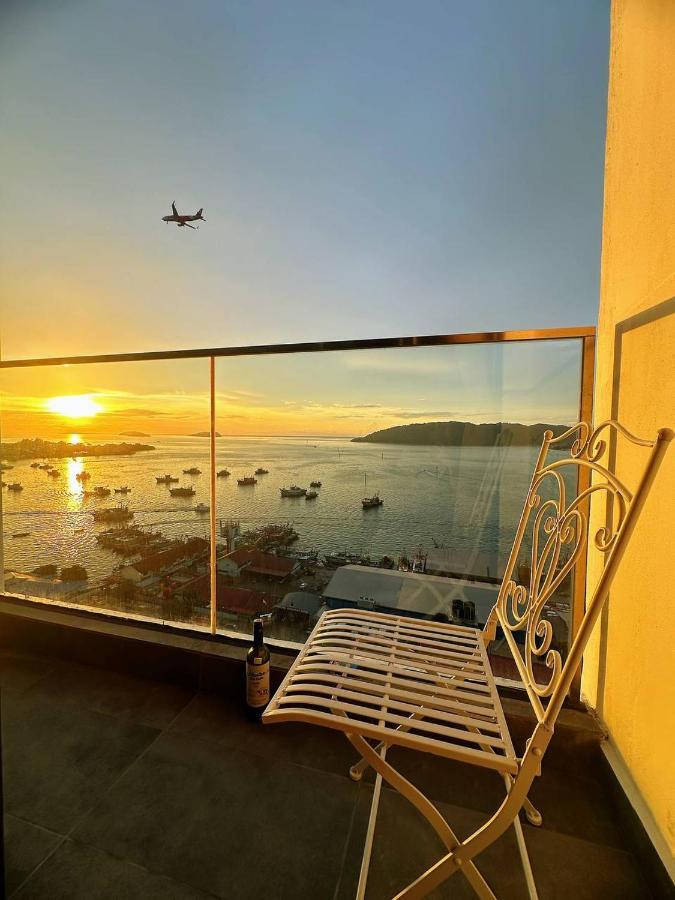 Sunset Seaview Studio Apartment At Kota Kinabalu City Centre Bagian luar foto