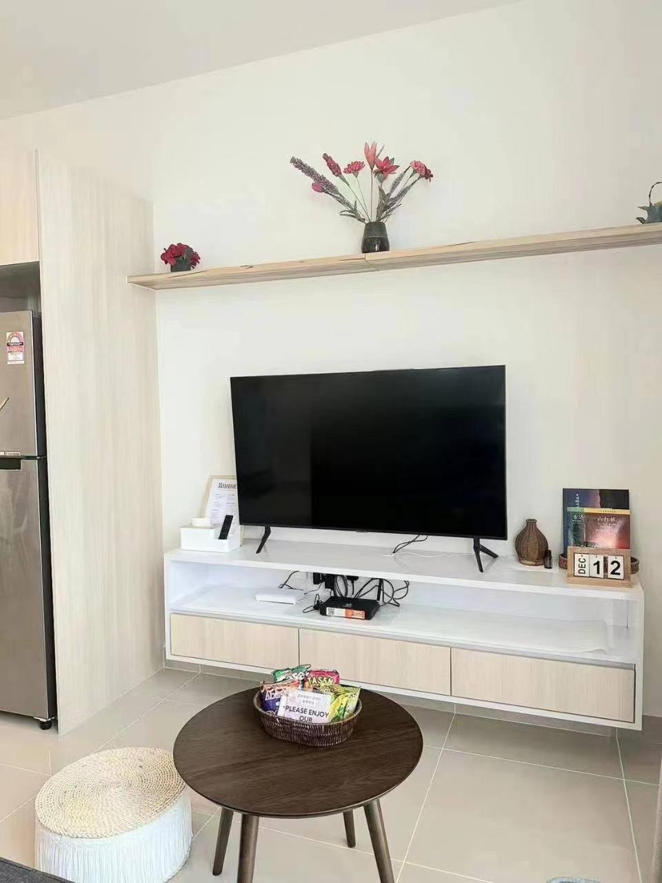Sunset Seaview Studio Apartment At Kota Kinabalu City Centre Bagian luar foto